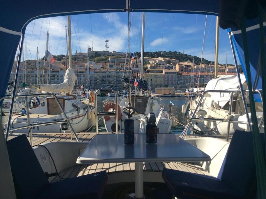 Hotel Nuitee A Bord De Danilou Un Voilier De 9.50M Sète Zewnętrze zdjęcie